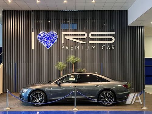 Audi A8 2025, foto 1