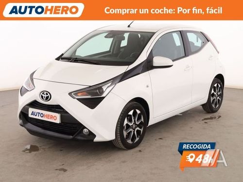 Toyota Aygo 1.0 70 x-play (2021) 2021