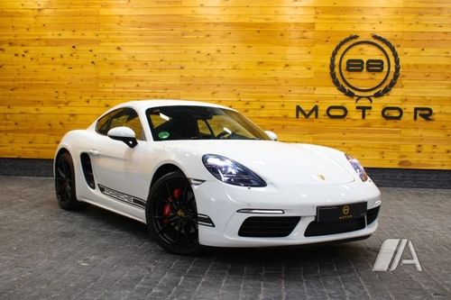 Porsche Cayman 2018, foto 1