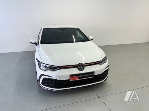 Volkswagen Golf 8 2.0 GTI DSG 2023, foto 1
