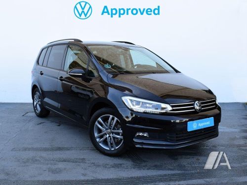 Volkswagen Touran "Más" 1.5 TSI 6 vel. 2025