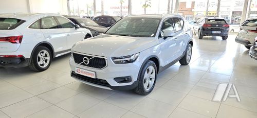 Volvo XC40 D3 Momentum aut 2020, foto 1