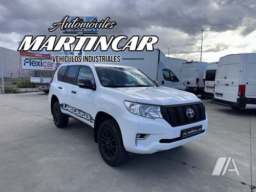 Toyota Land Cruiser 2020, foto 1
