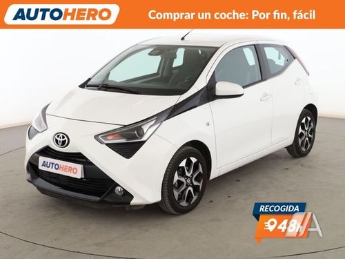 Toyota Aygo 1.0 70 x-play (2021) 2021, foto 1