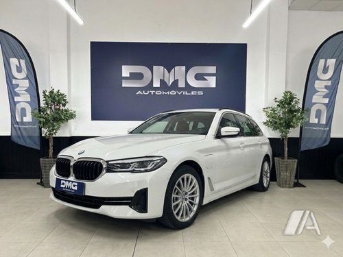 BMW Serie 5 530e 2.0 Touring (PHEV) 2021, foto 1