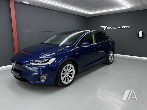 Tesla Model X 2017