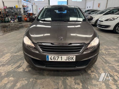 Peugeot 308 1.6e-HDI Access 2014, foto 1
