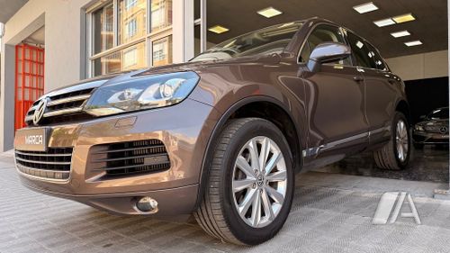 Volkswagen Touareg 3.0 TDI V6 BMT (2010) 2011, foto 1