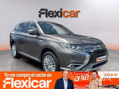 Mitsubishi Outlander PHEV Kaiteki 4WD 2019, foto 1