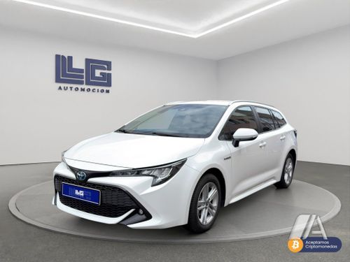Toyota Auris 2022, foto 1