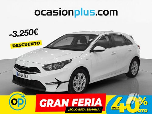 Kia cee'd f/l 5p 1.6 MHEV iMT Drive 2023, foto 1