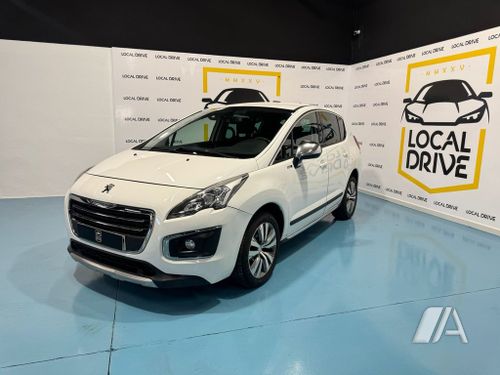 Peugeot 3008 1.2 Pure Tech S&S Allure 2016, foto 1