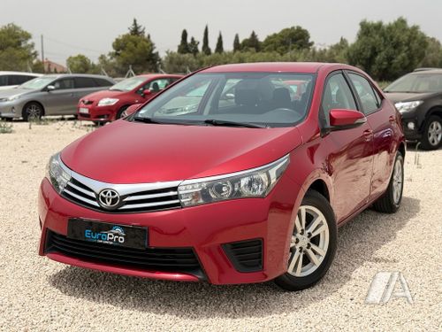Toyota Auris 2014, foto 1