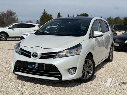 Toyota Corolla Verso 2014