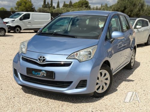 Toyota Corolla Verso 2011