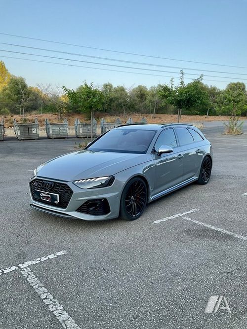 Audi A4 AVANT 3.0 RS4 TFSI quattro tiptronic 2021
