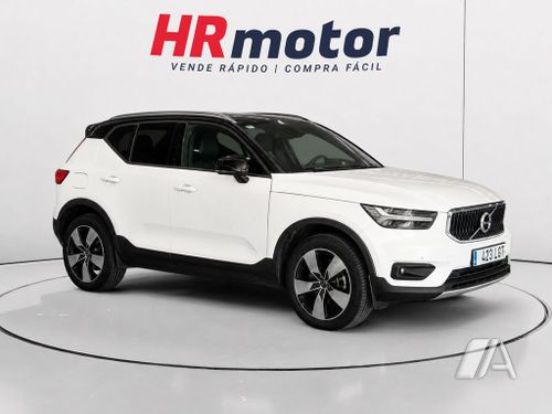 Volvo XC40 T3 Momentum aut 2020, foto 1