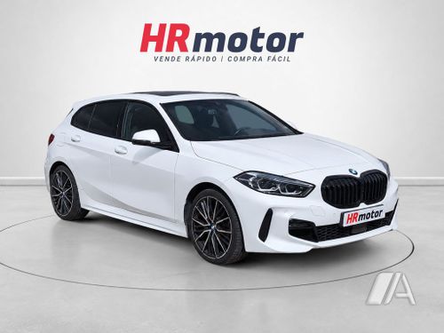 BMW Serie 1 118i 1.5 5Ptas 2024, foto 1