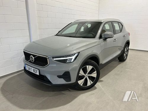 Volvo XC40 2.0 B3 (Gasolina) Momentum Core Auto (2021) 2025