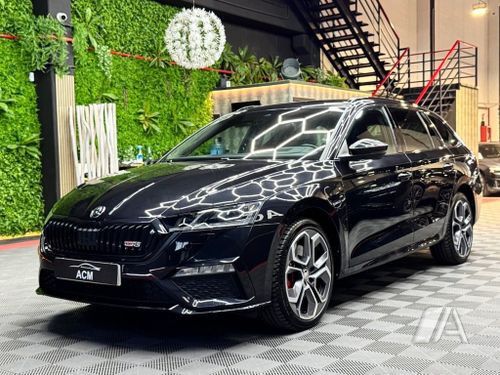 Škoda Octavia Combi 1.4 TSI DSG PHEV Sport (2021) 2023, foto 1