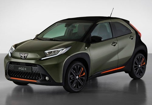 TOYOTA Aygo X Cross Play