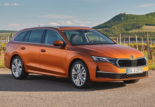 SKODA Octavia Combi 1.5 TSI MHEV Design DSG7 85kW