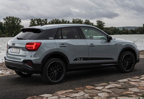 Q2 30 TDI Adrenalin Black edition 85kW