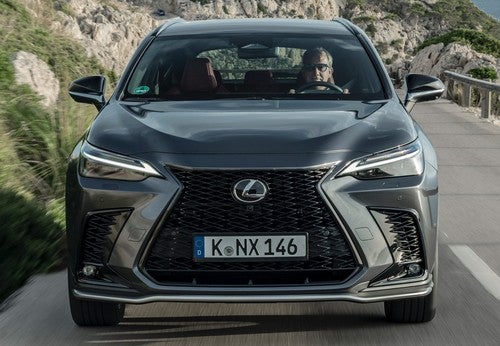 LEXUS NX 300h F Sport 4WD