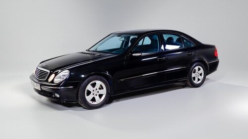 Fichas tecnicas de Mercedes Benz E Class (W211), dimensiones e consumos