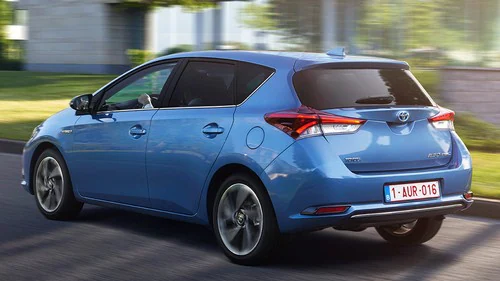 Nuevo Toyota Auris 2016: precio desde 15.500 euros