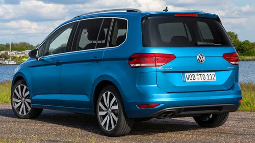 Volkswagen Touran 2020: Precio, ficha técnica, fotos y vídeo - Carhaus