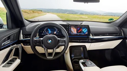 BMW X1 M35i xDrive (U11 MP): Acabados, datos técnicos y precios