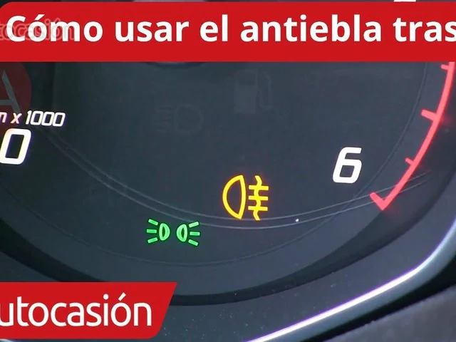 Vídeo Cómo usar la luz antiniebla trasera