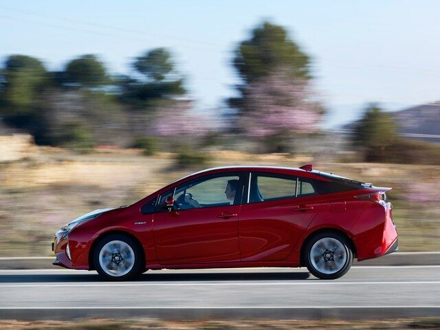 Presentación Y Prueba Toyota Prius 2016