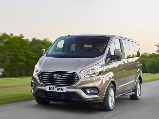 FORD_2017_IAA_Tourneo_49.jpg