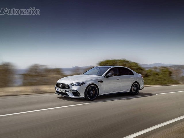 Coche De Colección Mercedes-AMG C 63 DTM A Escala – Réplica Detallada Con Puertas Abatibles, Para Mayores De 3 Años