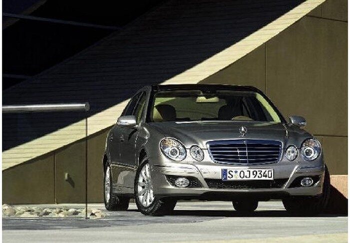 Mercedes Benz Clase E 350 Avantgarde Aut 4p 06 Ficha Tecnica Precio Y Medidas Autocasion