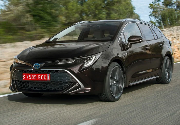 Toyota corolla touring 2019