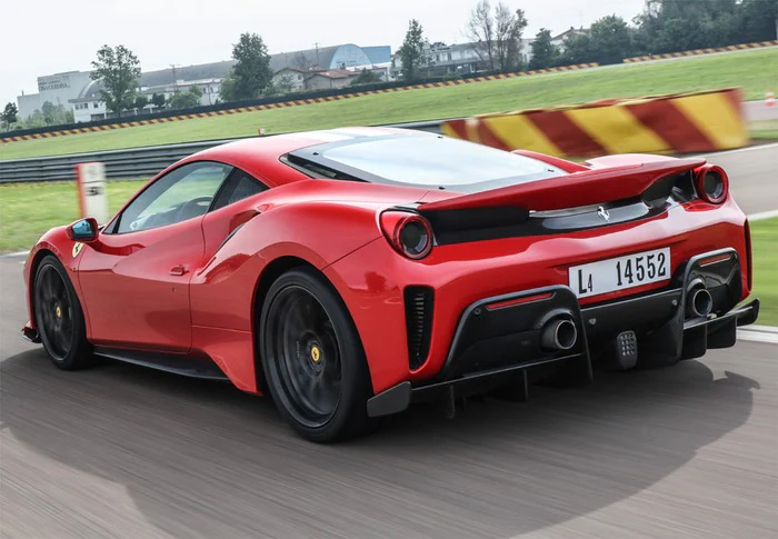 Ferrari 488 Pista Deportivo O Coupé De Nuevo En Autocasion