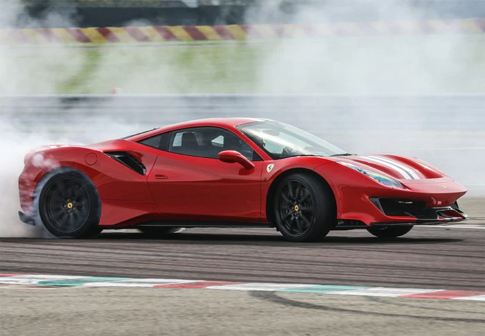 Ferrari 488 Gtb 2p Del 2018 Ficha Técnica Autocasión