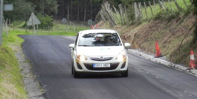El Opel Corsa ecoFlex gana en su categoría el III Eco Rally Vasco Navarro