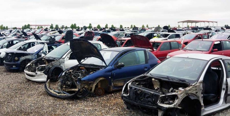 Cómo comprar en un desguace: ahorra en los repuestos