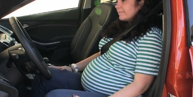 Cómo ponerse el cinturón de seguridad durante el embarazo