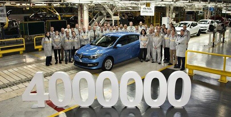 El Renault Mégane 4.000.000 sale de la factoría de Palencia