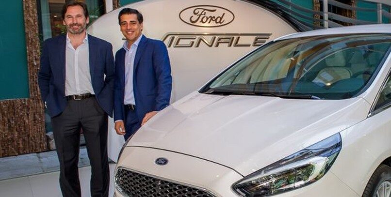 Ford presenta el S-MAX Vignale en Casa Decor 2016