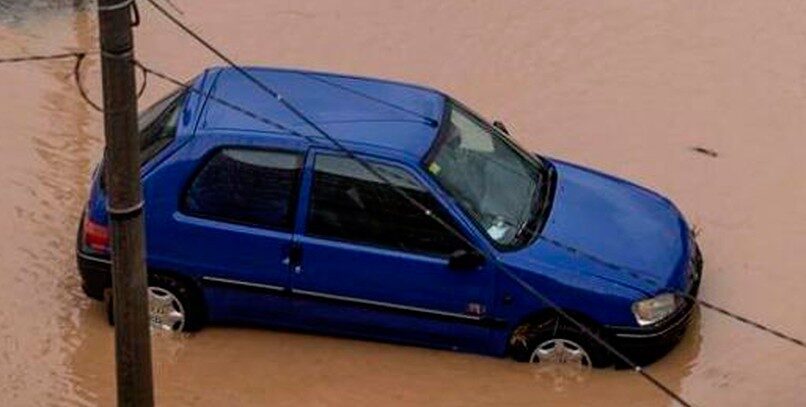 ¿Quién me indemniza si mi coche es arrastrado por una riada?