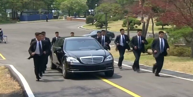 Daimler desconoce por qué Kim Jong Un se mueve en un Mercedes