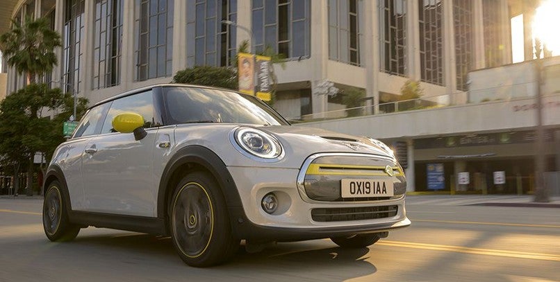 El primer Mini 100% eléctrico ya tiene fecha de lanzamiento en España