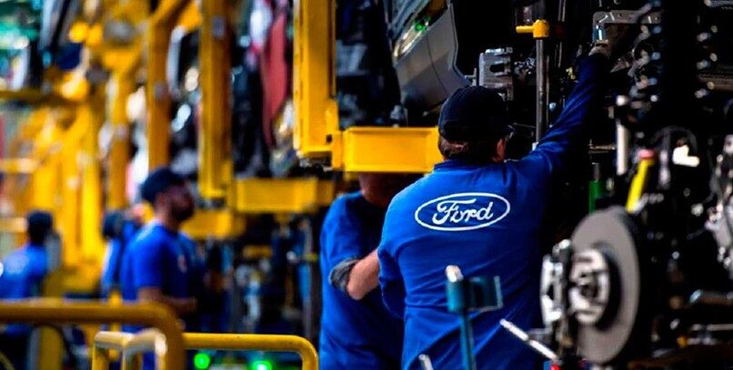 Ford confirma que fabricará dos coches eléctricos en España