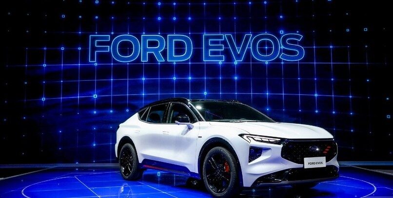 Ford Evos: ¿un futuro Mondeo crossover?